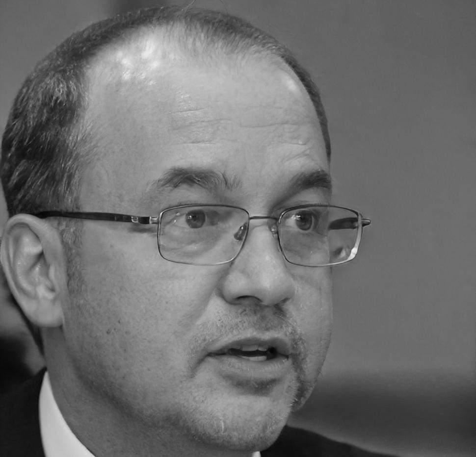 Dr. Stefan Müller - Finanzexperte